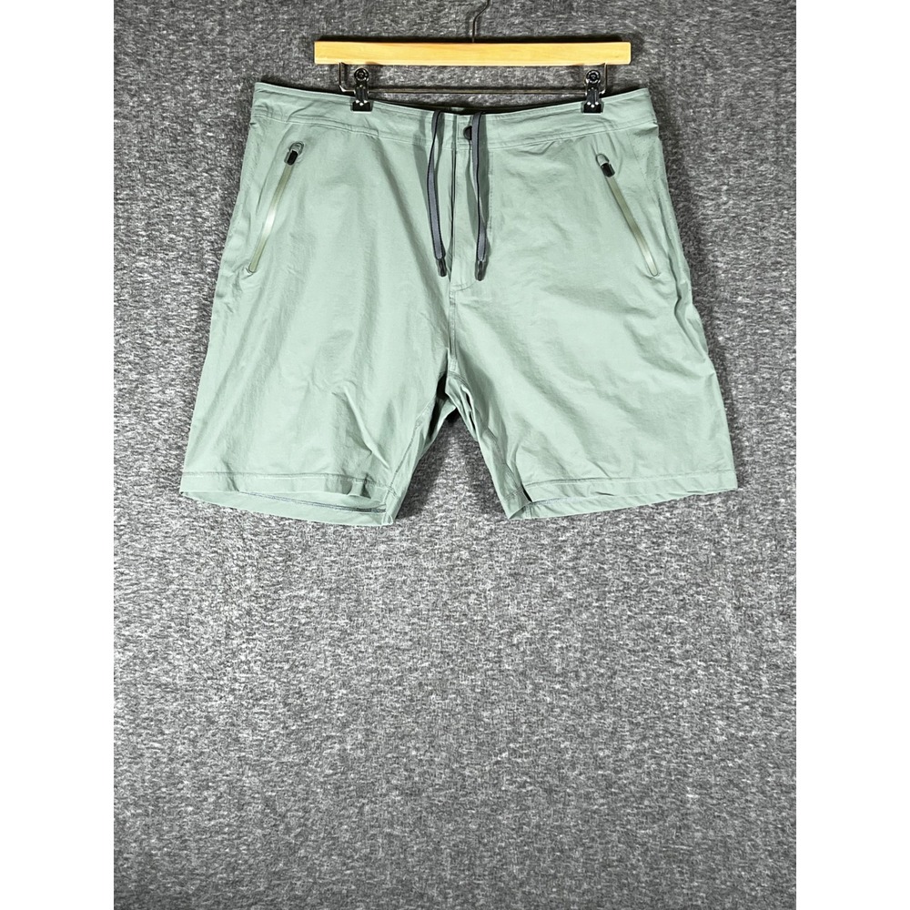 Mack Weldon Radius Shorts Mens XXL Sage Green Water Resistant Performance Active